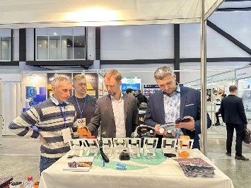 俄羅斯，澤釧來啦！